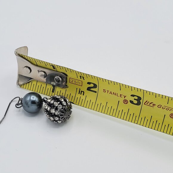 Faux Grey Pearl Necklace AND Statement Earring Costume Jewelry Set - Picture 6 of 7